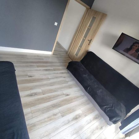 1110 Smialego 39 - Tanie Pokoje W Apartamencie - Samodzielne Zameldowanie - Self Check In Poznań Exteriör bild