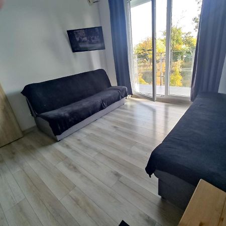 1110 Smialego 39 - Tanie Pokoje W Apartamencie - Samodzielne Zameldowanie - Self Check In Poznań Exteriör bild