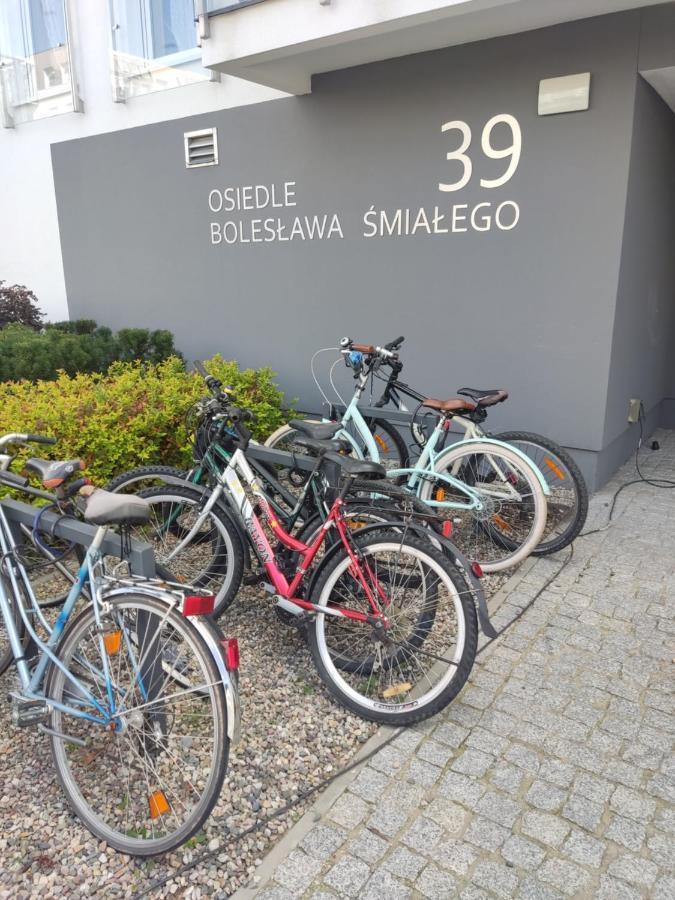 1110 Smialego 39 - Tanie Pokoje W Apartamencie - Samodzielne Zameldowanie - Self Check In Poznań Exteriör bild