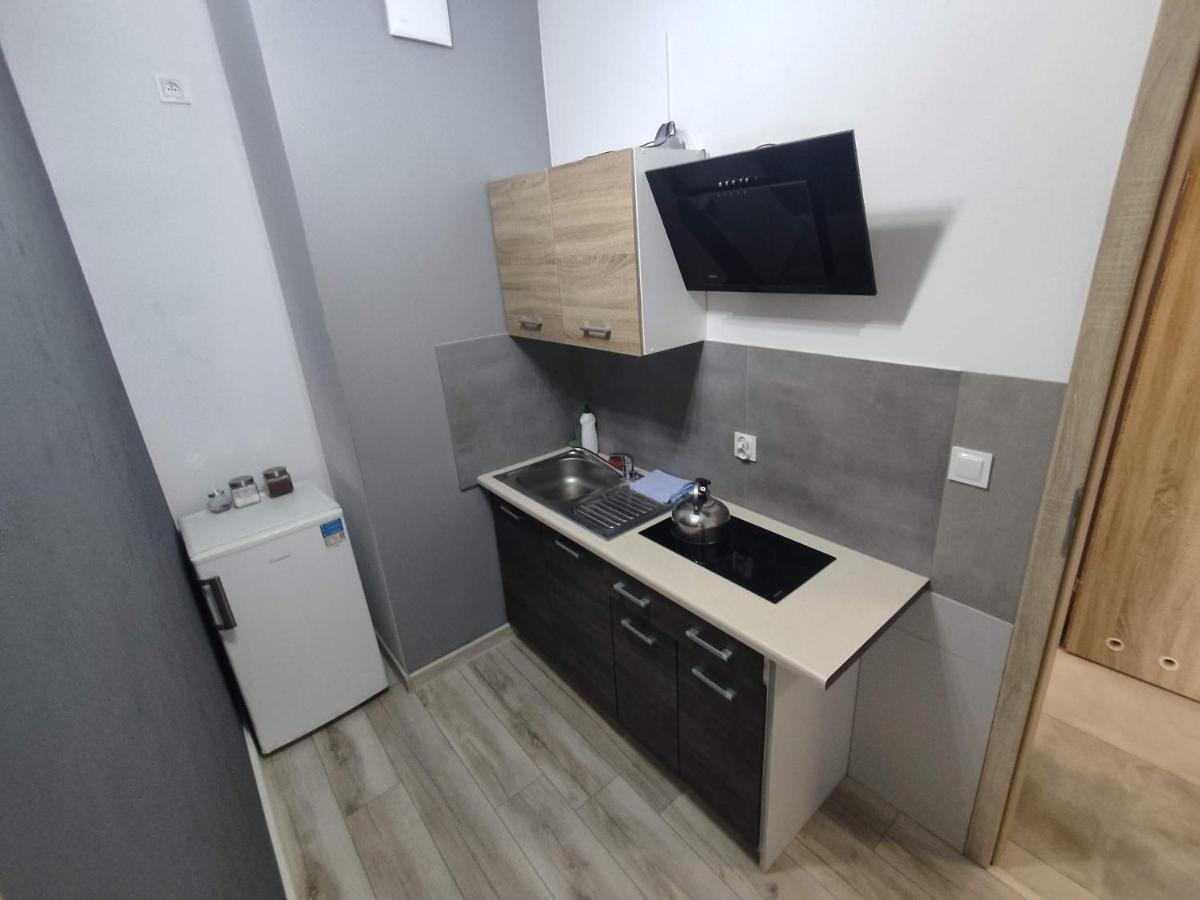 1110 Smialego 39 - Tanie Pokoje W Apartamencie - Samodzielne Zameldowanie - Self Check In Poznań Exteriör bild