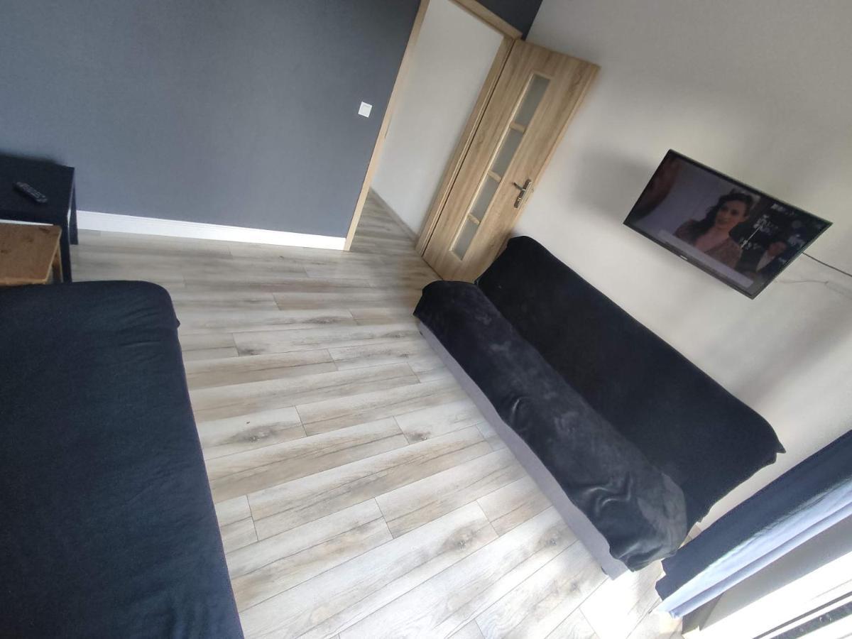 1110 Smialego 39 - Tanie Pokoje W Apartamencie - Samodzielne Zameldowanie - Self Check In Poznań Exteriör bild