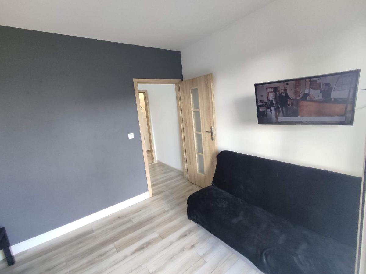 1110 Smialego 39 - Tanie Pokoje W Apartamencie - Samodzielne Zameldowanie - Self Check In Poznań Exteriör bild