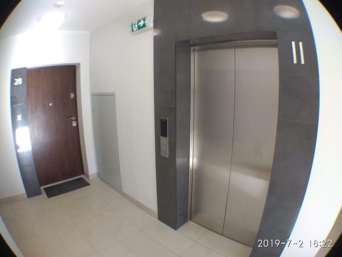 1110 Smialego 39 - Tanie Pokoje W Apartamencie - Samodzielne Zameldowanie - Self Check In Poznań Exteriör bild